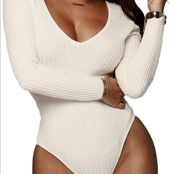 Deep V Neck Long Sleeve Bodysuit Stretchy - Picture 3 of 3